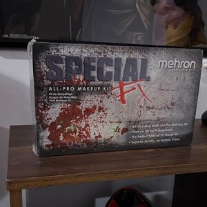 Mehron Makeup Special FX All-Pro Makeup Kit - Brand New Still Wrapped